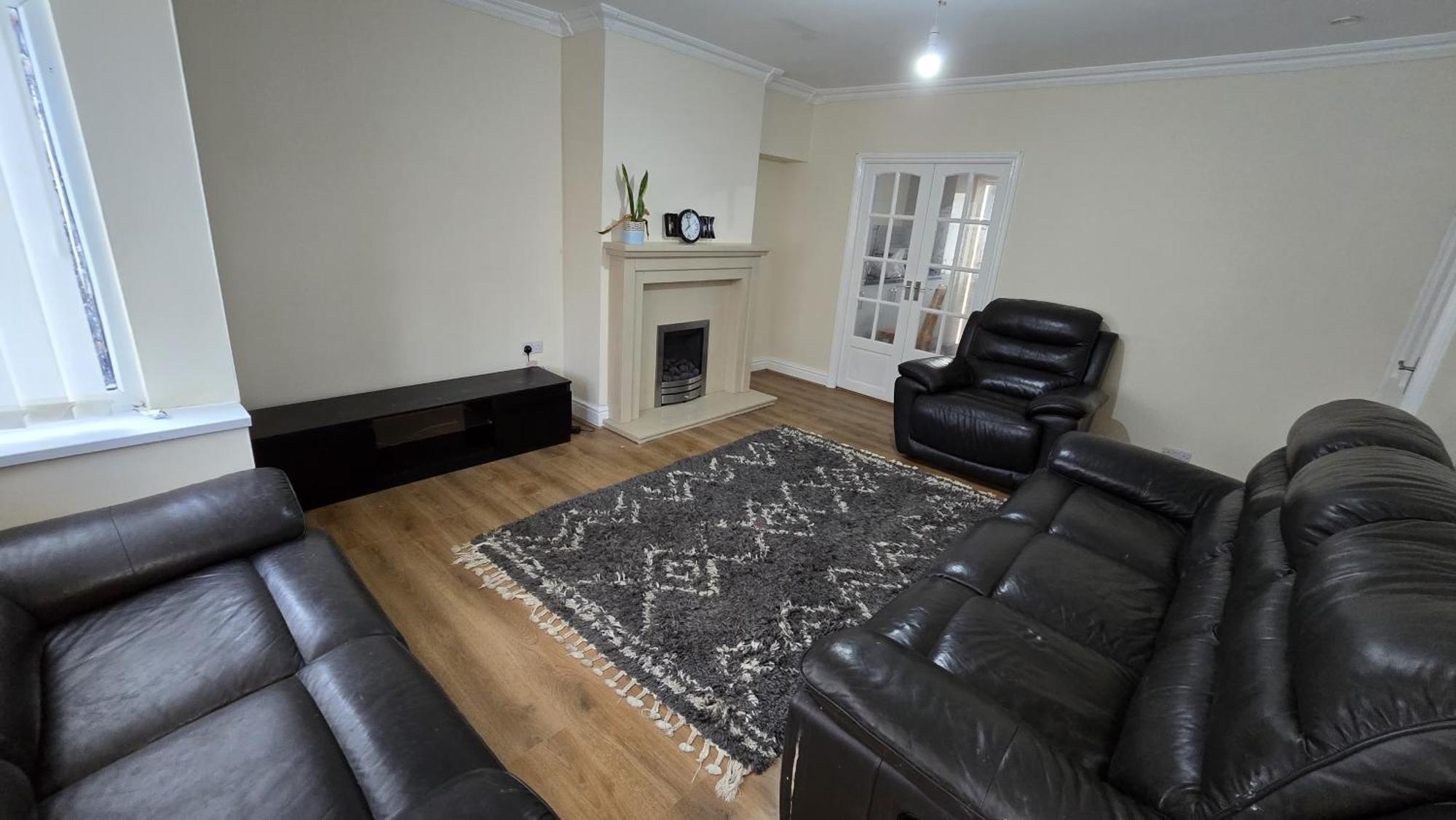 Entire Three Bedroom House In Birmingham Kültér fotó