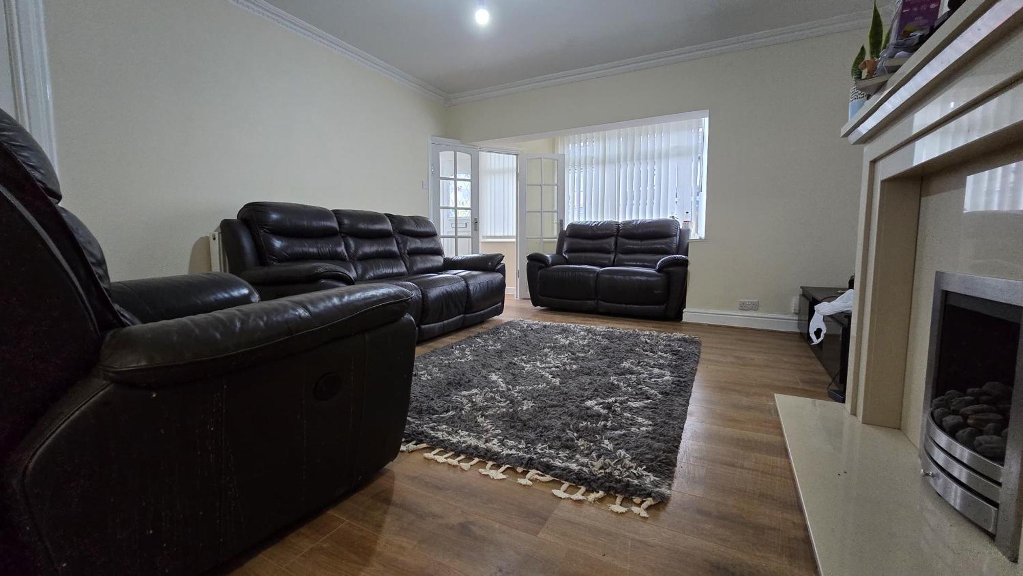 Entire Three Bedroom House In Birmingham Kültér fotó