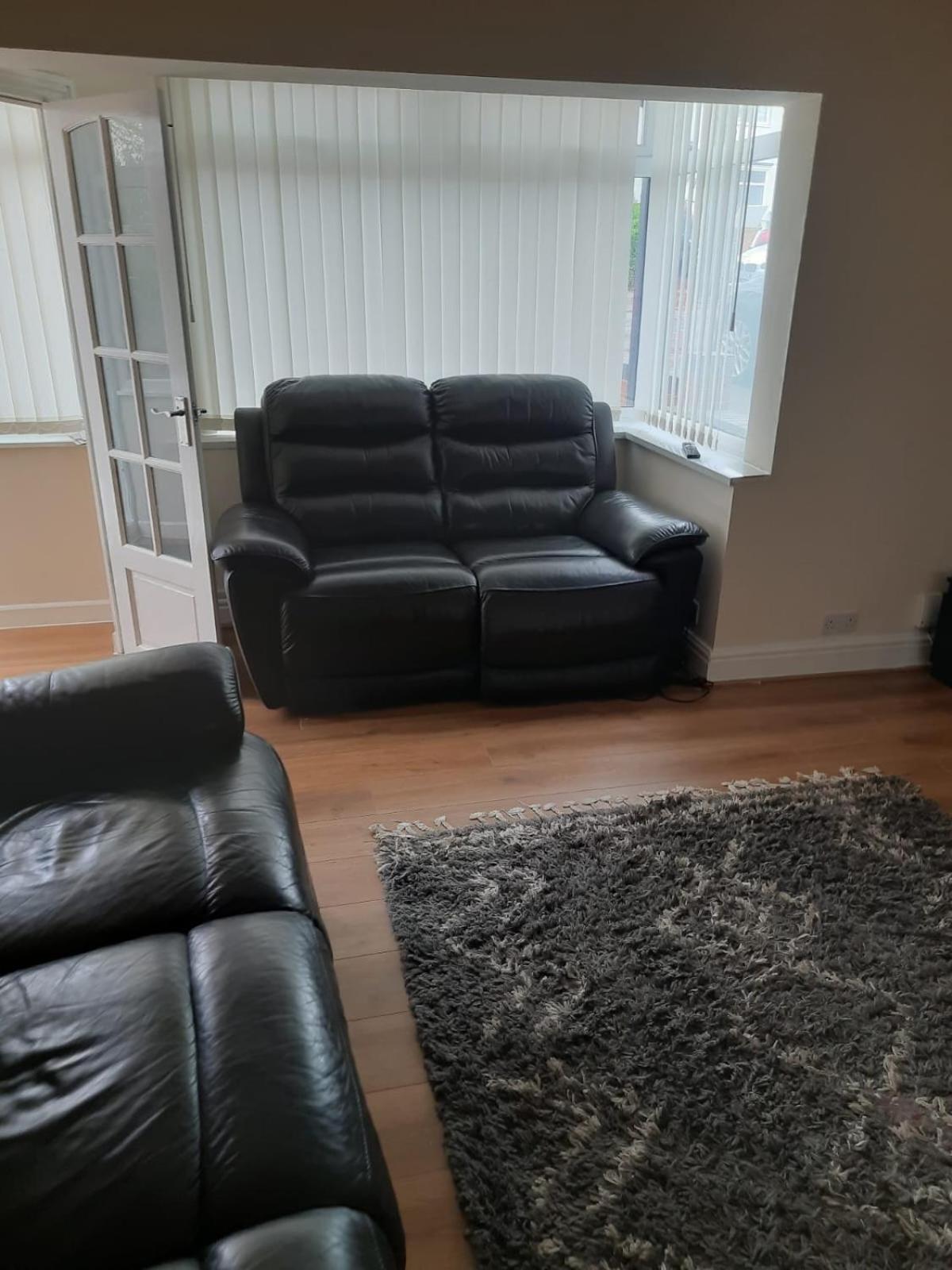 Entire Three Bedroom House In Birmingham Kültér fotó